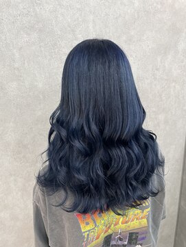 アン ブリーチ 大宮駅東口店(UN BLEACH) ブリーチ1回ネイビーブルーカラー♪