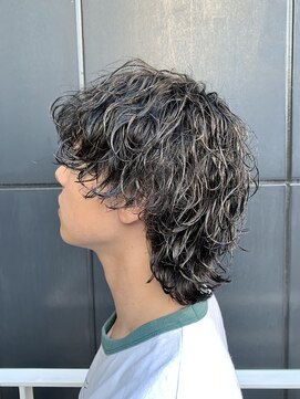 シオ ヘアー デザイン(Sio. hair design) ミディアム前上がりウルフ 波巻きパーマ