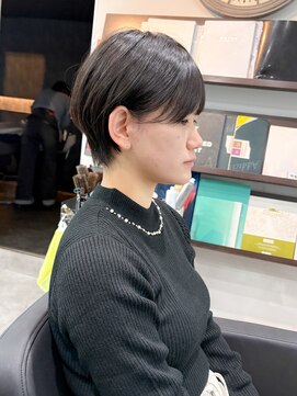 グランドライン(GRAND LINE) 美しい耳掛けできるショートヘア