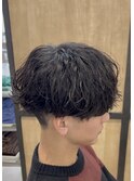 刈り上げツーブロック波巻きスパイラルパーマメンズマッシュ