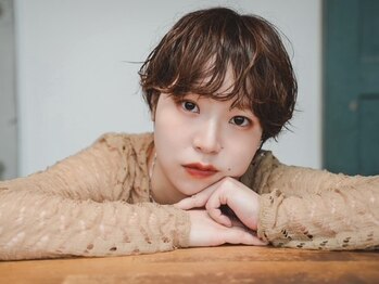 シック(sick)の写真/98%ダメージカット!!ケアパーマでダメージレスに。外国人のようなくせ毛風や動きのあるスタイルが叶う♪