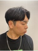 10代20代アイロン不使用センターパートフェザーパーマツーブロ