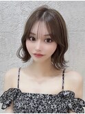 ハイライトカラーミルクティーベージュレイヤーカット