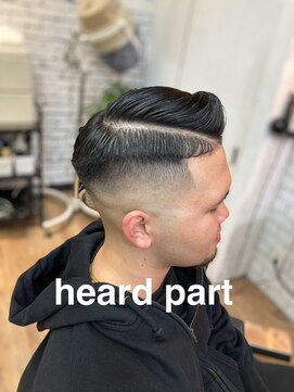 ドッグス 柏(Dawgs) フェザーパーマ　サーフカール　刈り上げセンターパート