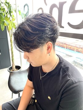 スタッド 松戸(stud. Men‘s) センターパートニュアンスパーマフェザーパーマ