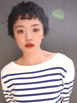 ブゾン(buZon) 【buZon高田馬場】大人ベリーショート×黒髪くせ毛質感