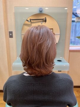 ピンクベージュカラー