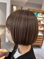 ハロウ 天神(Halou)&nbsp;白髪ぼかし×ハイライト×ショート