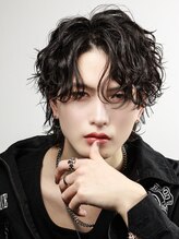 《スパイラルパーマ》チリっとしない色気の出るスタイルからふんわりゆるいスタイルまで万能パーマ