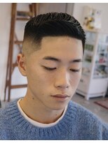 フォーシーズン カットクラブ(FOURSEASON CUT CLUB)&nbsp;フェザーアップ＋スキンフェード／バーバー