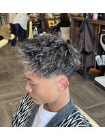 ジェネシス 本店(genesis)&nbsp;ブリーチ２回ホワイトメッシュxツイストスパイラル
