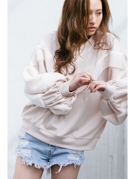 バトン(baton) グレーベージュ+ミディアムロング