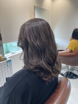 ファスナーグランデ(fustener grande) ハイライト×ウェーブ巻き