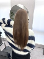 クム 横浜(qumu)&nbsp;【qumu横浜】ミルクティーグレージュ×ブリーチカラー