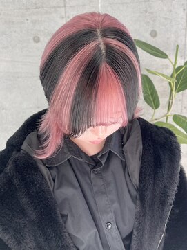 アルビス(ALBIS) ピンクとブラックのデザインカラー