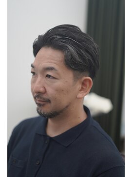 オブヘアーギンザ(Of HAIR GINZA) カット パーマ フェード シェービング ヘッドスパ