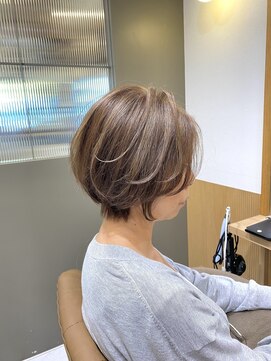 カーサ 西大寺南ロータリー店(casa) 白髪ぼかしで透明感抜群のヘアスタイルに！