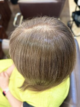 キャラ 池袋本店(CHARA) ブリーチを使わない白髪ぼかし【池袋/ハイライト/白髪染め】