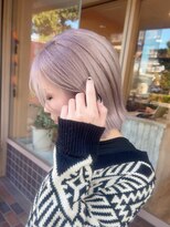 モアムー(Moremuu)&nbsp;【りえ】ホワイトシルバー