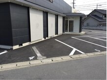 店内は落ち着いた内装。非日常の空間をご体感下さい【髪質改善】