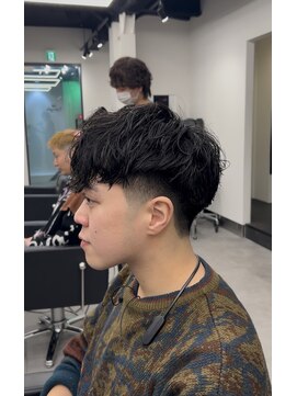 ノイセル 心斎橋(Noisyle) MEN’S HAIR/波巻きツイストスパイラル/リバースセンターパートS