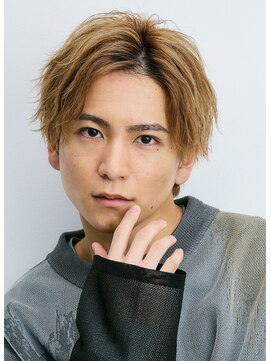 ガリカ 博多(Gallica) ラフに決まるセンターパート、おしゃれ大人ニュアンスパーマ