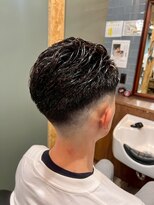 スタンドバーバー 柏(STAND BARBER) MEN’S HAIR/サーフカール/刈り上げセンターパート/<理容室>
