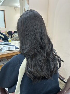 キュオンシア(CUEON. ciea) 暗すぎない透明感カラー