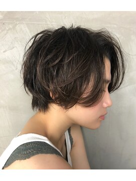 レーヴ リゾート 池袋(Reve resort) ショート3Dカラーマニッシュ