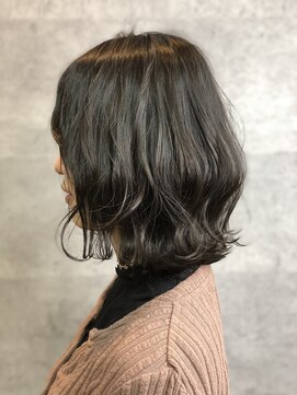 カジノ(CASINO) 10代/20代/30代/40代/ひし形シルエットボブ