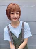 オレンジ×フェミニン×スッキリミニボブ