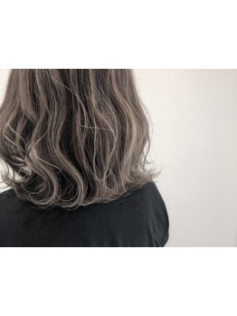 “自分で再現できる”を実現する繊細なカット技術が魅力☆人気の秘密は先を見据えたスタイル提案!!