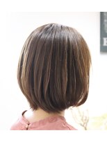 ウィスカーヘアー(whisker hair)&nbsp;レイヤーボブ