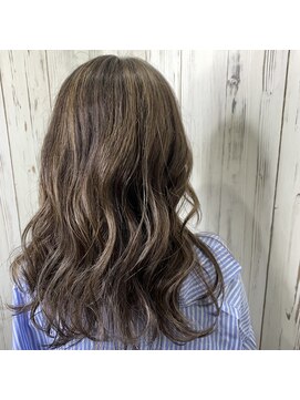 アンダーバーホワイト 南海難波店(_WHITE) ナチュラルハイライト