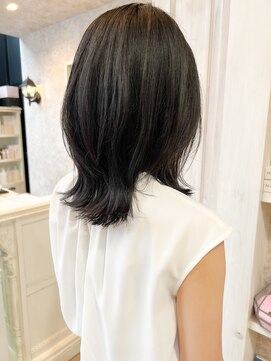 キャアリー(Caary) 福山市美容室Caary人気 鎖骨セミディ大人めスタイル
