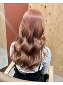艶髪ピンクベージュ ロング ブリーチ 無造作ウェーブ