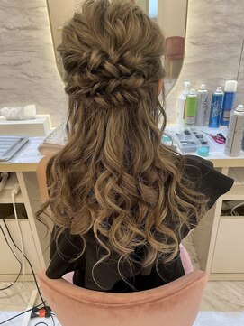 ヘアアレンジメント ボガスティーズ 溝の口店(Hair arrangement Vogusty's) ハーフアップ