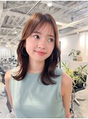 セミディ顔まわりレイヤーくびれパーマスタイル