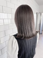 シー(shii..) 《shii../大黒》#アイスラベンダーグレイ＃ケアブリーチ