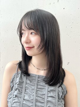 ビーチ(BEACH) ナチュラルストレート透け感グレージュヘア