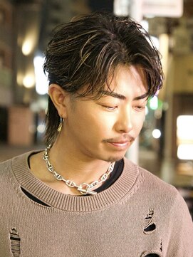 ゴールド 京都(GOALD) フェザーショート ニュアンスパーマ センターパート 毛流れ