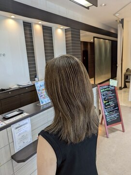 ブルーテーフ(Bleu Terre) 大人世代オススメ【白髪ぼかしHL】