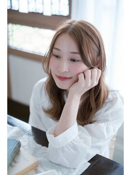 アンリオ ティエラ(an rio TIERRA) センター分け 前あがりロング