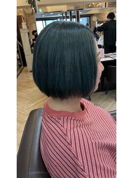 キャラ 池袋本店(CHARA) ブリーチカラーでディープグリーンカラー！【池袋/ウルフ/大村】