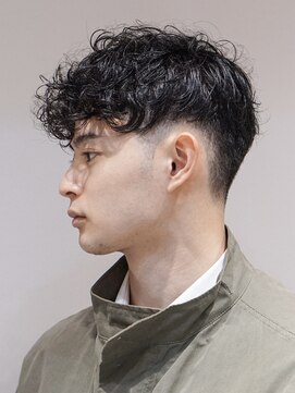 ガーデンヨコハマエスト(GARDEN YOKOHAMA est) フェード　スパイラルパーマ　ショート