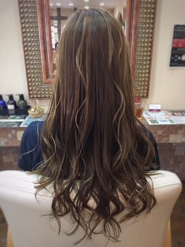 ドゥアージュ(Deux Age) 外国人風3Dハイライトカラー