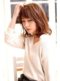 透明感のあるベージュカラー
