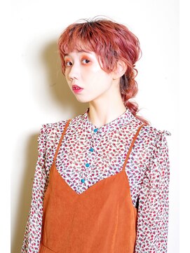 クシュ 所沢西口プロぺ通り(kusyu... ) ペールベージュセクションカラーグラデーションカラー外ハネボブ