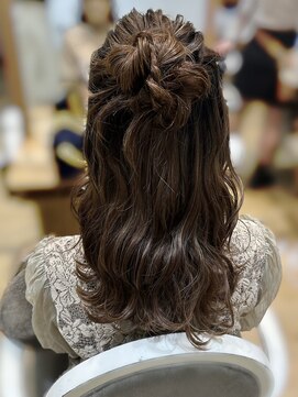 バイオレットジェム(Violet`jem) 結婚式ヘアセットヘアアレンジお呼ばれヘアハーフアップKA-32