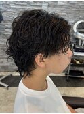 波巻きスパイラルパーマセンターパートウルフカットサーフカール
